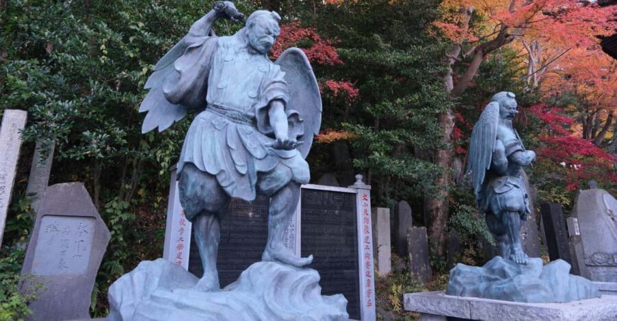 Tokyo: Mount Takao Guided Hiking Tour - Getting started in Shinjuku: finding your guide fast