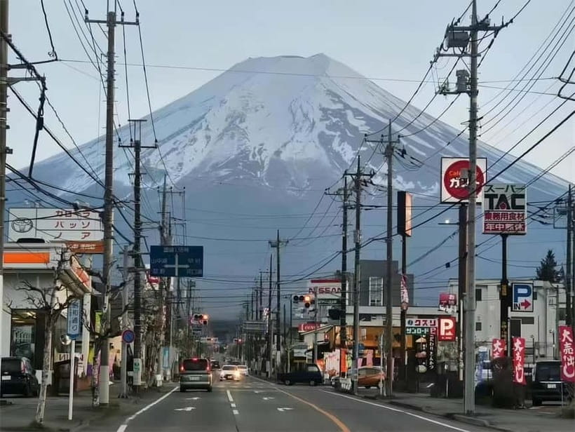 Tokyo: Mt. Fuji & Lake Kawaguchi Instagram Full Day Trip - Fujiyoshida’s Heavenly Town: Hikawa Clock Shop for a Different Fuji Angle