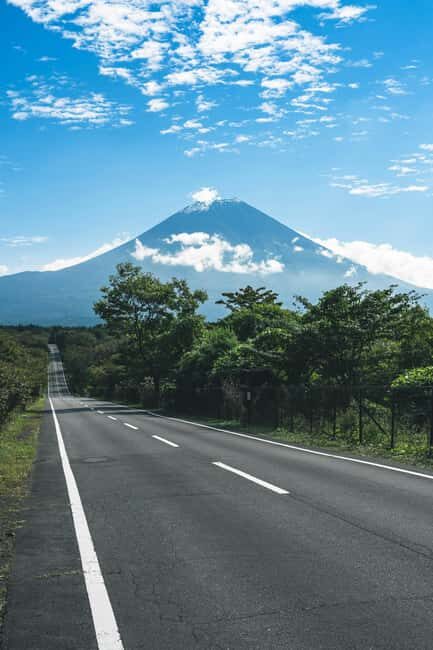 Tokyo: Mt. Fuji & Lake Kawaguchi Private Tour with Transfer - Shrines and heritage village time: the meaning side of Fuji