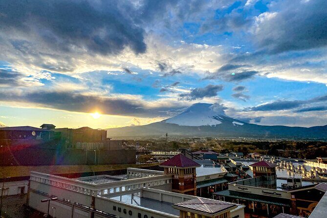 Tokyo: Mt. Fuji, Oshino Hakkai and Gotemba Outlets 1-Day Bus Tour - Oshino Hakkai: Eight Ponds, a Peaceful Walk, and Spring-Water Details