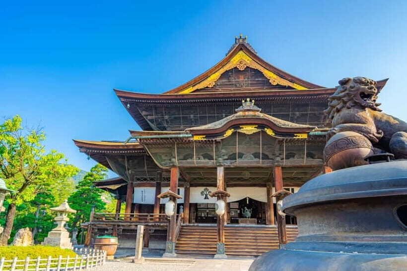 Tokyo: Nagano Snow Monkeys and Zenkoji Tour with Temples - Practical Tips: What to Bring and What to Skip
