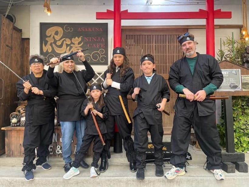 Tokyo: Ninja Experience Cafe Asakusa - Enter the uniform: the moment the photos make sense