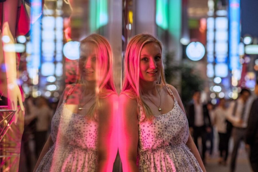 Tokyo: Photo Shoot with a Private Vacation Photographer - Photo delivery: get edited digital memories fast