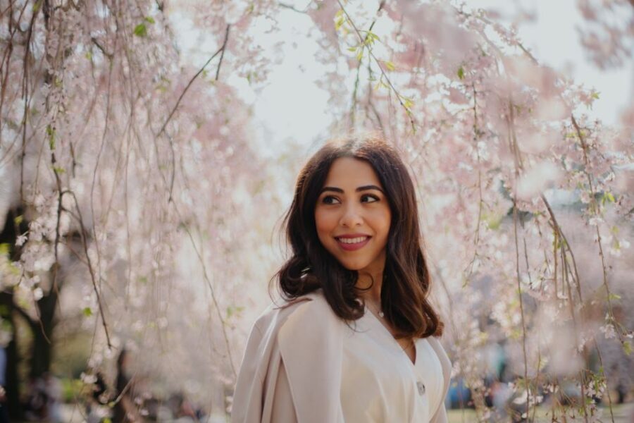 Tokyo: Photo Shoot with a Private Vacation Photographer - Price and value: $283 for up to 8 people