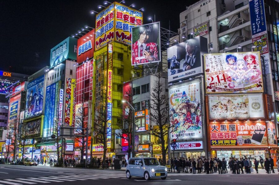 Tokyo: Photography Masterclass - Private Photo Lesson - Day vs Night: Choosing Tokyo Light for Your Style