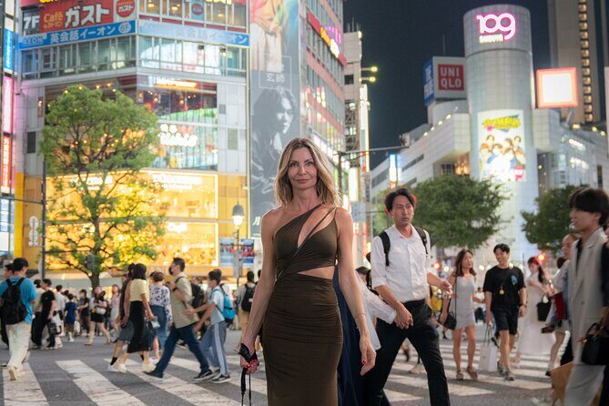 Tokyo Portrait Tour with a Professional Photographer - The Editing Promise: Why 30 Finished Photos Changes the Value