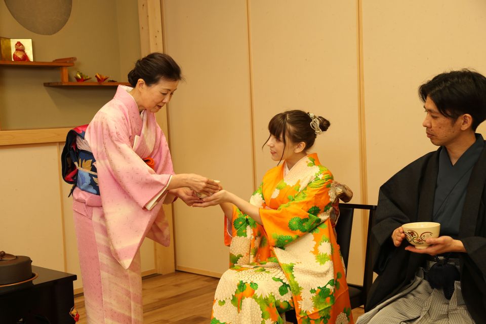 Tokyo: Practicing Zen with a Japanese Tea Ceremony - Comfort, Quiet, and Small-Group Dynamics