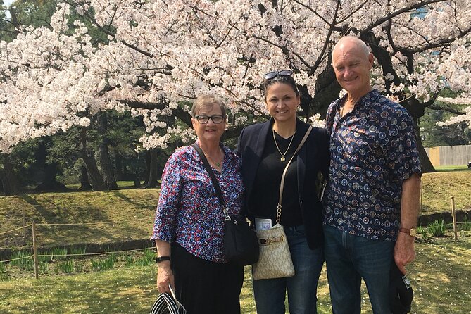 Tokyo Private Cherry Blossom Tour with a Local – Picnic Included - Yanaka Cemetery: sakura among historical figures