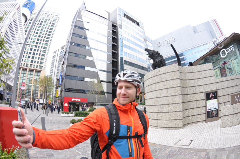 Tokyo: Private Cycling Tour with cute E-bike - Edo-Era Shrines and the Imperial Palace Gates