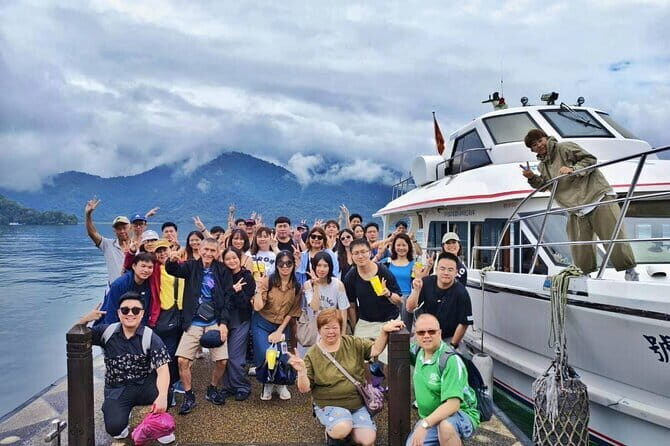Tokyo Private Day Tour by Car with English speaking Driver - Imperial Palace East Gardens: history you can actually slow down for