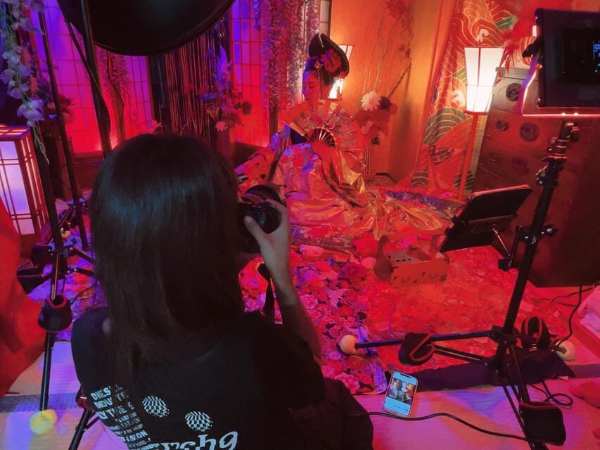 Tokyo: Private Makeover Photography Studio in Luxury Kimono - Price and Value Check for a Private Session