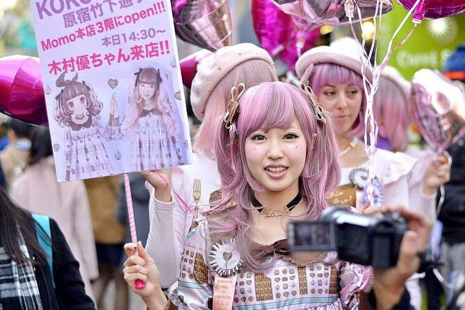 Tokyo Private Off-Beat Tour Hidden Oddities & Icons with a Local - The Included Snack and Drink: A Small Thing That Changes the Whole Day