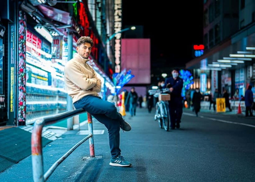 Tokyo: Private Photo Shoot with a Professional Photographer - Shinjuku: Kabukicho and Nishi-Shinjuku Street-Scene Photos