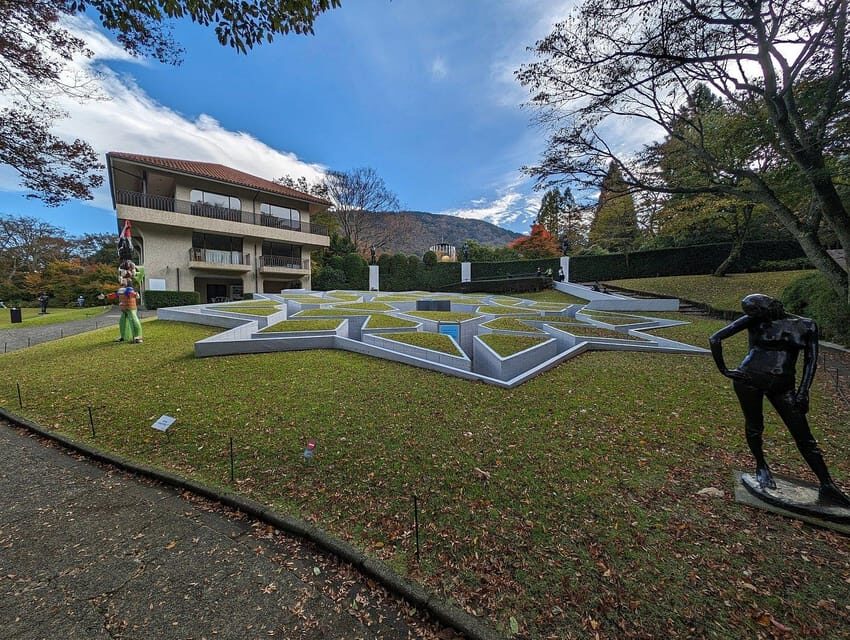Tokyo private tour by car with pick up - Ueno Park: great area, flexible use of time