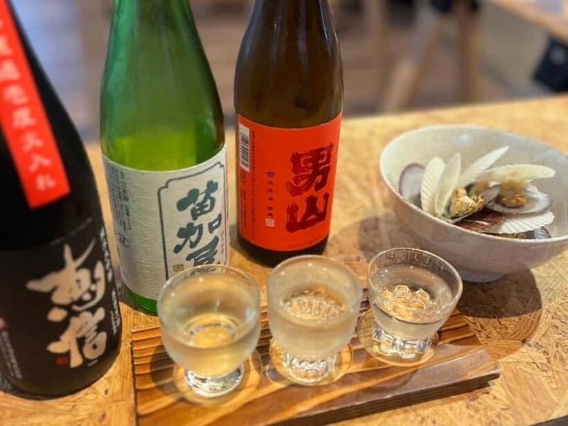 Tokyo: Private Tsukiji Street Food & Sake with Local Guide - Practical tips: shoes, ID, cash, and how to eat smart