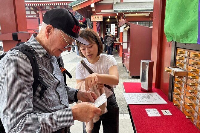 Tokyo Private Walking Tour With Fresh Eyes, Local Hearts - Tsukiji Outer and Inner Markets: breakfast fuel and a quick reality check