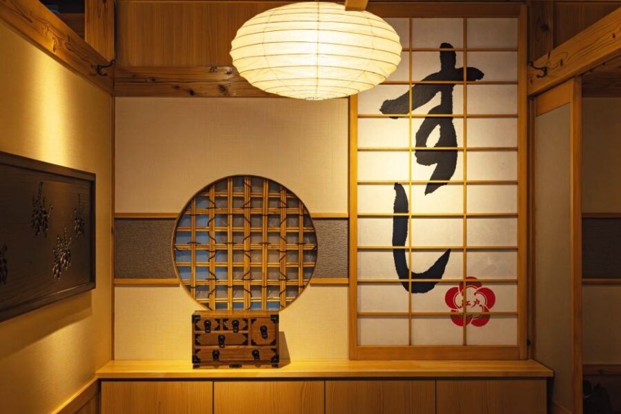 Tokyo Professional Sushi Chef Experience - English instruction and small-group attention (with interpretation support)