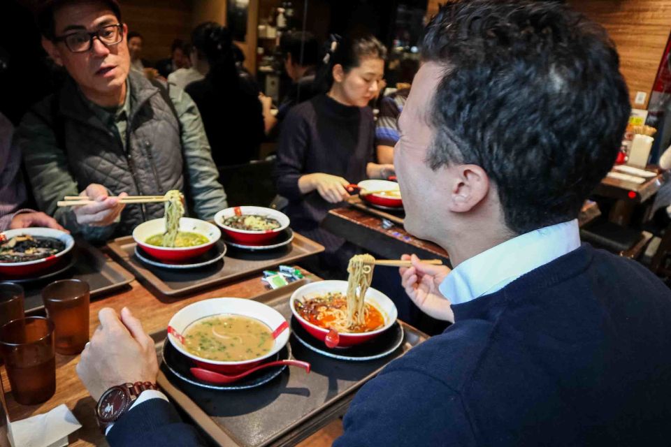 Tokyo: Ramen Tasting Tour with 6 Mini Bowls of Ramen - Shinjuku route: Tokyo classic, modern tori paitan, and a fancier finish
