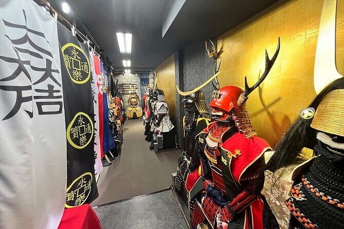 Tokyo Samurai Armor Experience in a Photo Studio - Replica Armor for Real Photos: The Look Matters