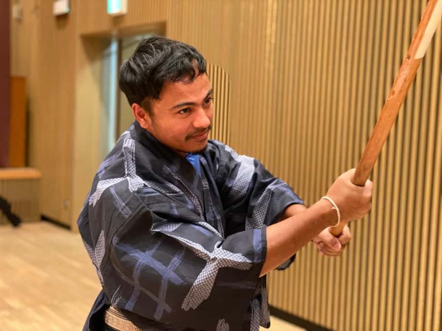 Tokyo: Samurai Experience with a real sword - Zarei and Sword Basics: Learning Control Before You Swing