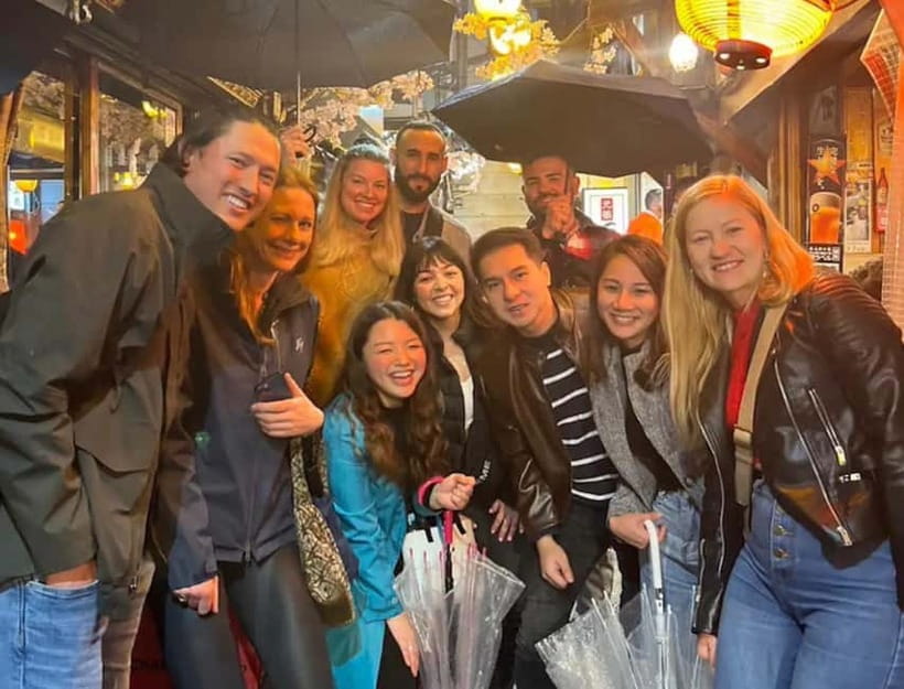 Tokyo: Shinjuku Bar and Izakaya Hopping Tour - The 3-hour plan: eat, taste sake, then sing in karaoke