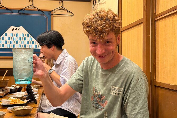 Tokyo Shinjuku Bar Hopping –Wagyu , Ramen & 7 Dishes - Alcohol options, non-drinkers, and the ID rule you should respect