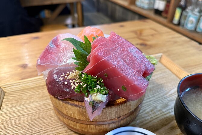 Tokyo: Shinjuku Food Tour (15 Dishes and 4 Eateries) - Meeting at α 107 Building and Finding Your Guide in the Noise