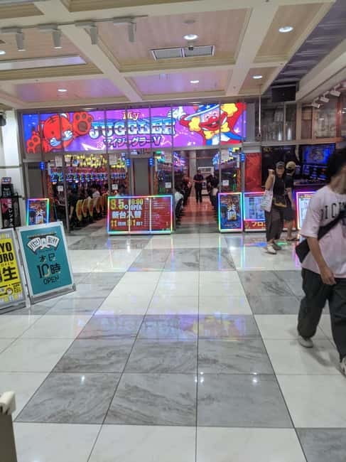 Tokyo Shinjuku : Private Walking Night Tour with Pachinko - Meeting Shinjuku: where you’ll start and how not to waste time