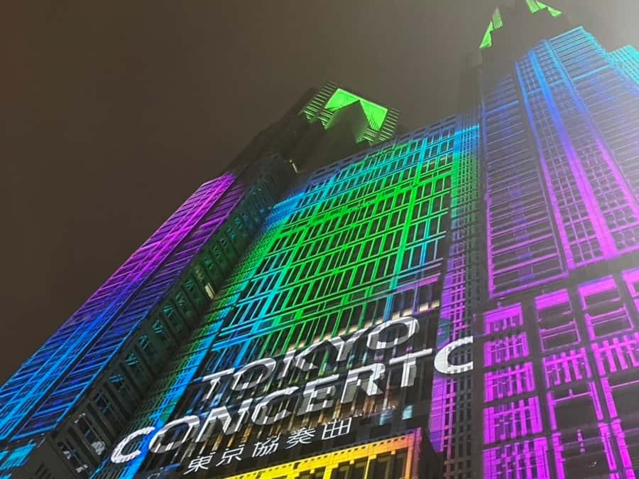 Tokyo: Shinjuku tour with university students in Tokyo - Shinjuku, past and present in one simple 2-hour plan