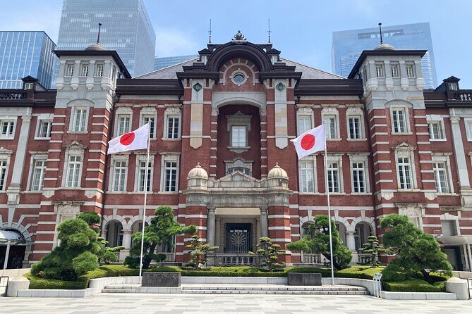 Tokyo Station Historical Walking Tour with Food and Anime - Key highlights before you meet your guide