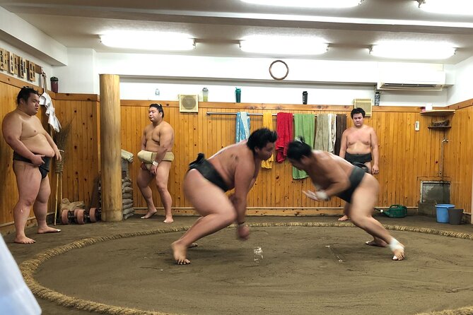 Tokyo Sumo Morning Training/ Sumo Practice with Wrestlers - The dohyō rules: shoes off, and the ring has its own boundaries
