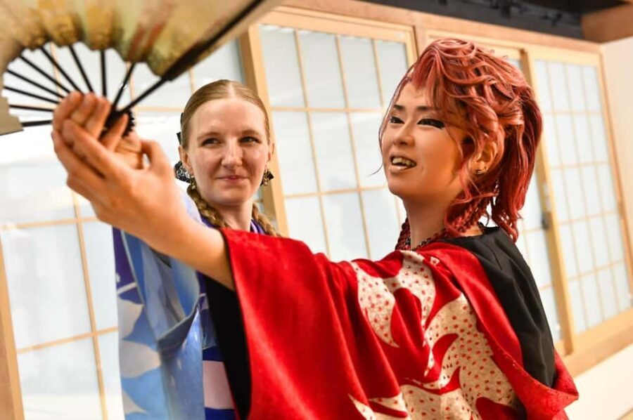 Tokyo: Taishu Engeki Show with Kimono and Sword Lesson - Taishu Engeki at Mokubakan: popular theater with big visual storytelling