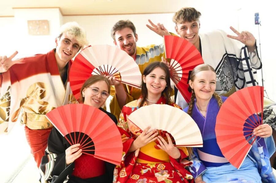 Tokyo: Taishu Engeki Show with Kimono and Sword Lesson - Your 3-hour flow: show-first afternoon vs workshop-first evening