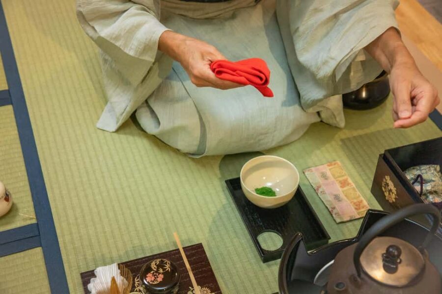 Tokyo: Tea Ceremony Experience in Asakusa - The Hour-Long Flow: From Water Pour to Your Own Bowl
