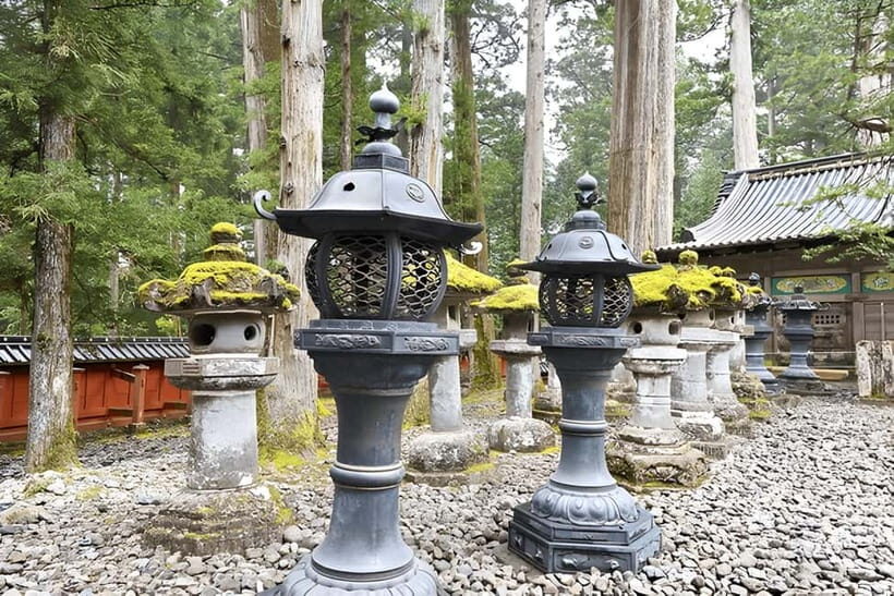 Tokyo to Nikko Private Customizable Full Day Tour W/D Driver - Narabi Jizo: small stop, thoughtful vibe
