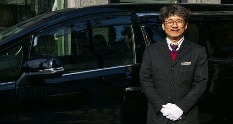 Tokyo Tower: Entry Ticket & Private Hotel Pickup Service - Tokyo Tower Main Deck: the view you came for
