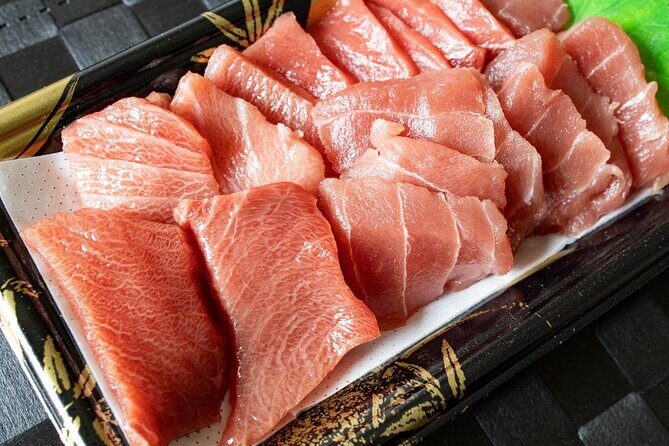 Tokyo Tsukiji Fish Market Food & Culture Walking Tour - Getting your bearings in Tsukiji (without a headache)