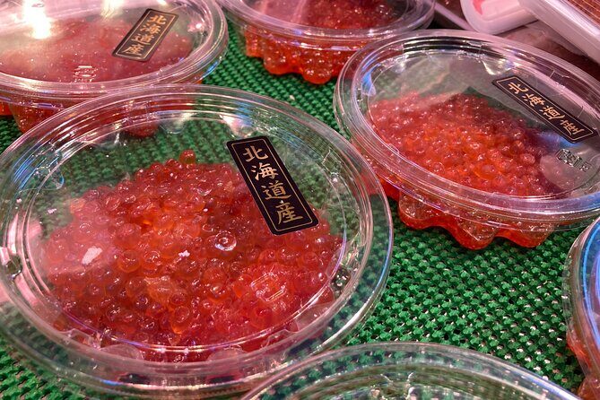 Tokyo Tsukiji Fish Market Walking and Exploring Hidden Gems Tour - Tsukiji Fish Market on foot: snacks, street food, and a guided lunch plan