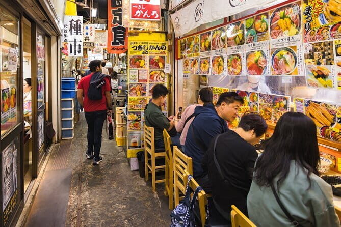 Tokyo Tsukiji Market Small Group Tasting Tour - Tsukiji in the morning: why the 8:30 start matters