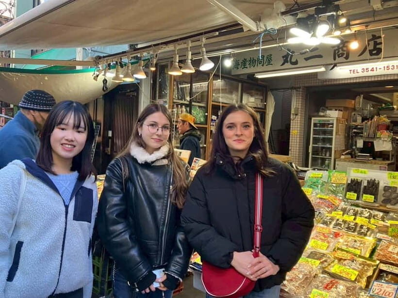 Tokyo: Tsukiji walk & sushi private tour with Uni Students - Conversations With Uni Students: Culture Exchange That Feels Real