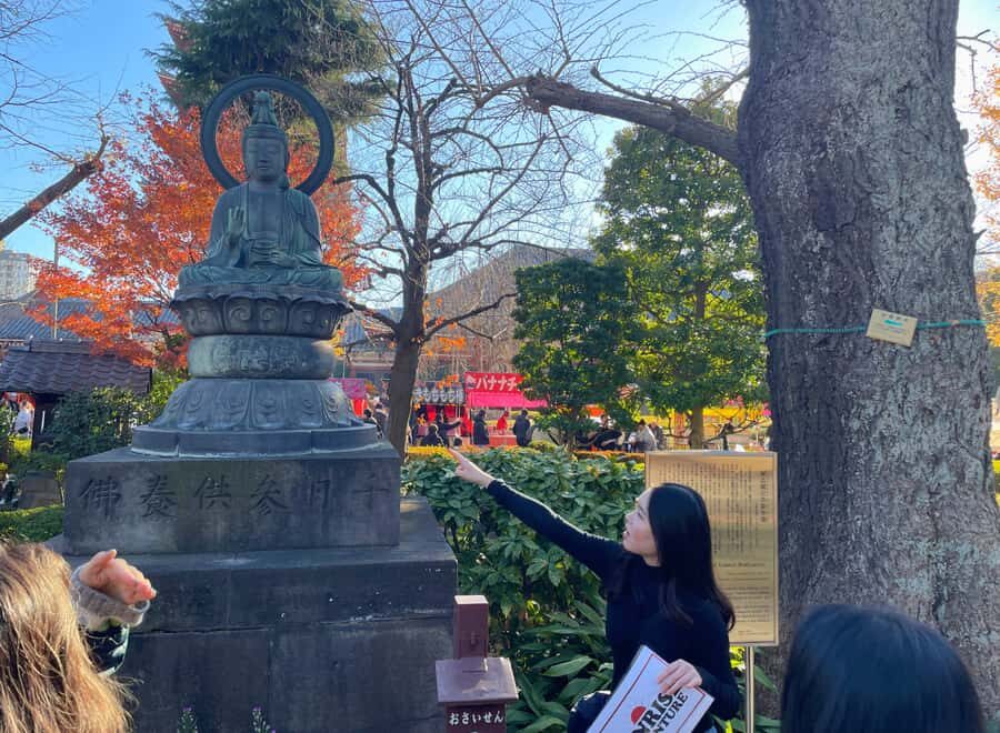 Tokyo : Visite des temples d'Asakusa avec guide français - Azumabashi et la vue sur Tokyo Skytree avant Sensoji