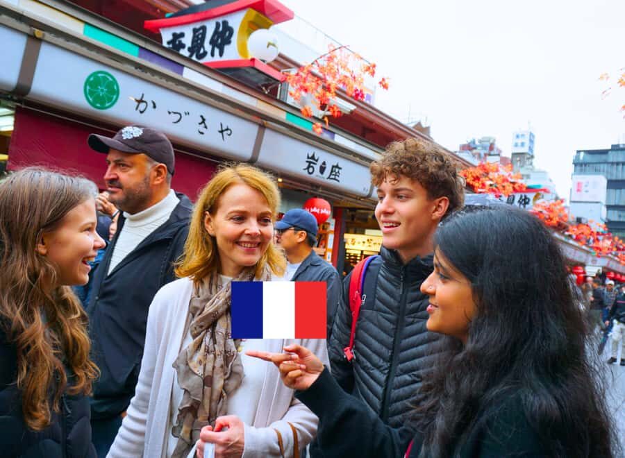 Tokyo : Visite des temples d'Asakusa avec guide français - Nakamise-dori: sucreries, souvenirs, et le sens derrière les achats