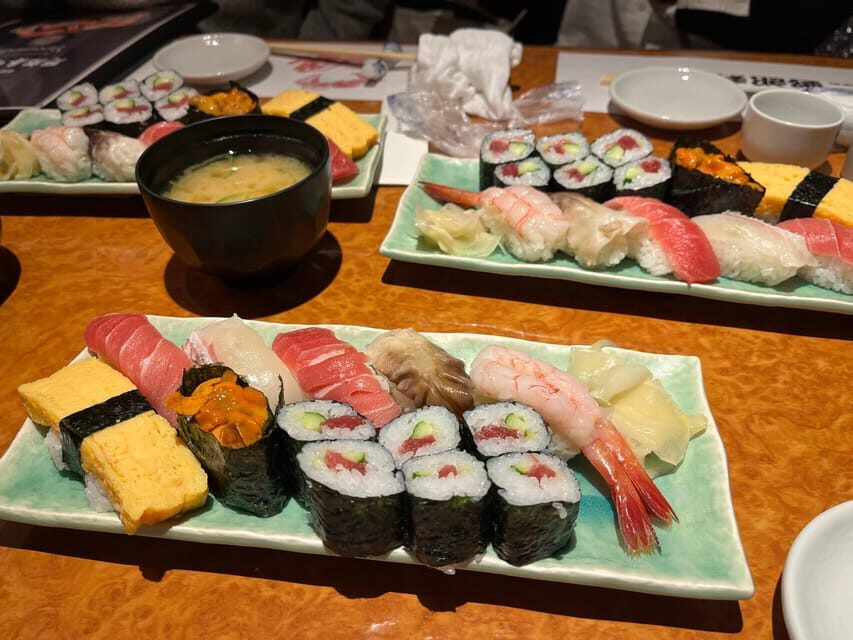 Tokyo: Wagyu and Sushi Gastronomic Journey - Meeting near 3rd Burger and getting your bearings fast
