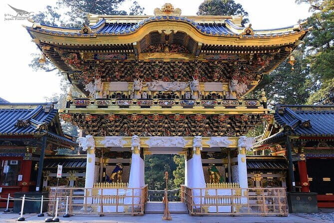 Tokyo Walking Tour : Sumo, Sushi, Tea, Temples and Tokyo Tower - Stop 2: Tsukiji Outer Market for street food time and easy wandering