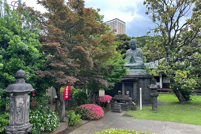 Tokyo : Yanaka and Nezu-Old Traditional Town Cultural Experience - The 100-Year Himalayan Cedar Tree: A Pause You’ll Feel