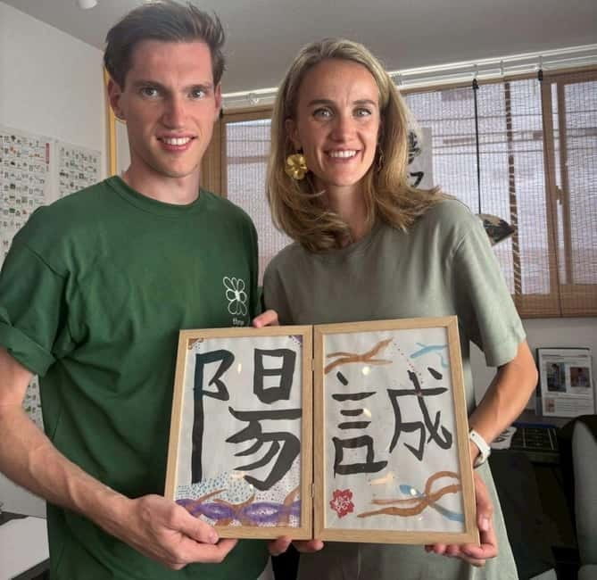 Tokyo:Calligraphy &Make your original folding fan in Asakusa - The original folding fan: turning calligraphy into a wearable memory