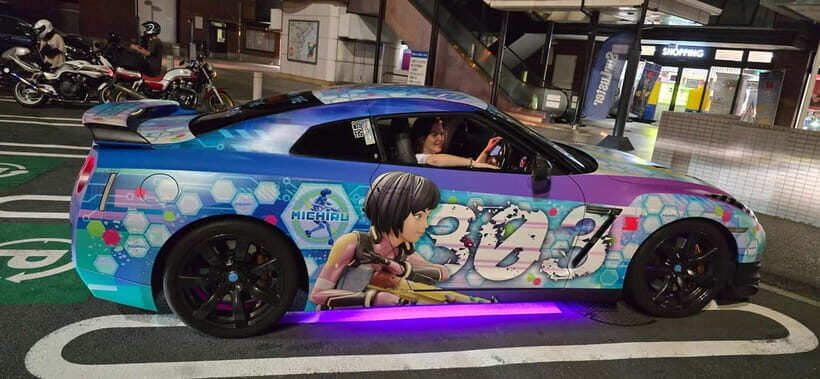 Tokyo:Daikoku JDM Street Culture Tour in wrapped 86 - Your wrapped 86 and the 303Garage owner-run approach