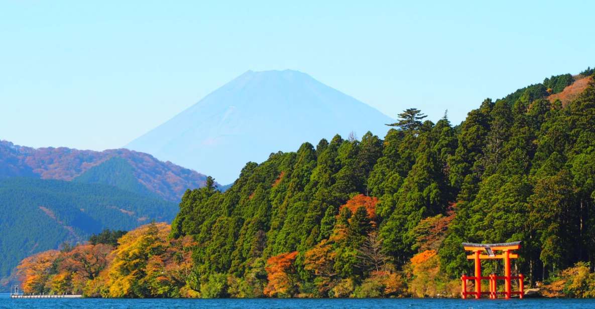 tokyo:Hakone Owakudani & Gotemba Premium Outlet 1d Tour - Hakone Shrine and the famous floating torii gate