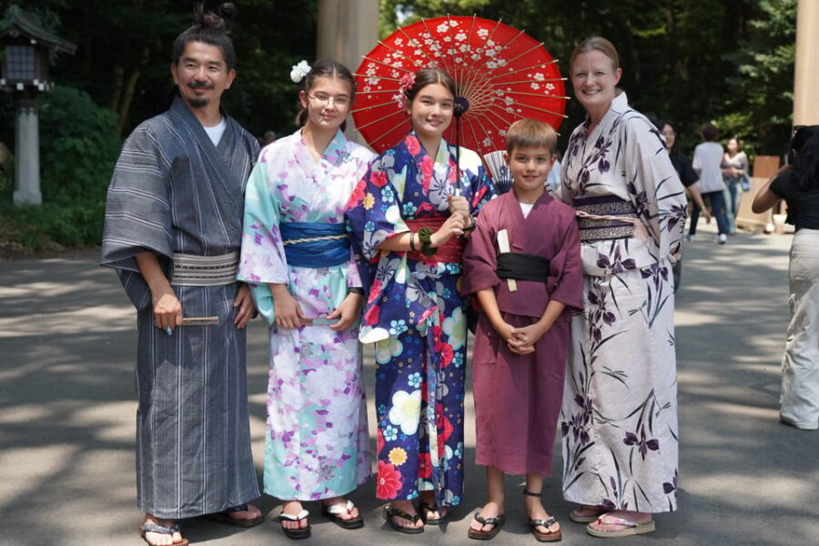 :Tokyo,Shibuya /Meiji Shrine tour in KIMONO/English-friendly - Optional museum and inner garden: choose what matches your time