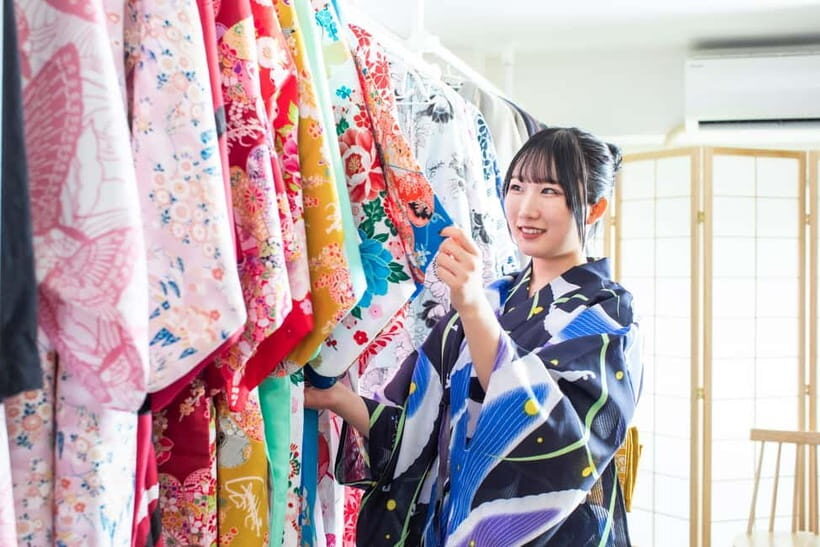 :Tokyo,Shibuya/ Pro Photography in Kimono / English-Friendly - Entering Harajuku: Jingumae Room 413 and the Easy Walk to Big Sights